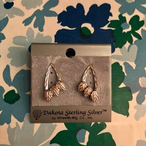 Vintage Dakota Sterling Silver Leaf Earrings